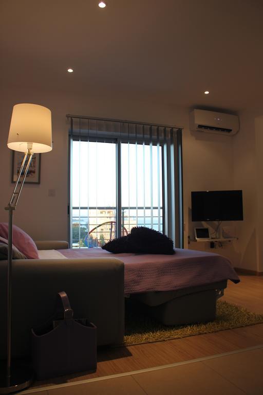 Eden Beach Apartment 611 Limassol Room photo